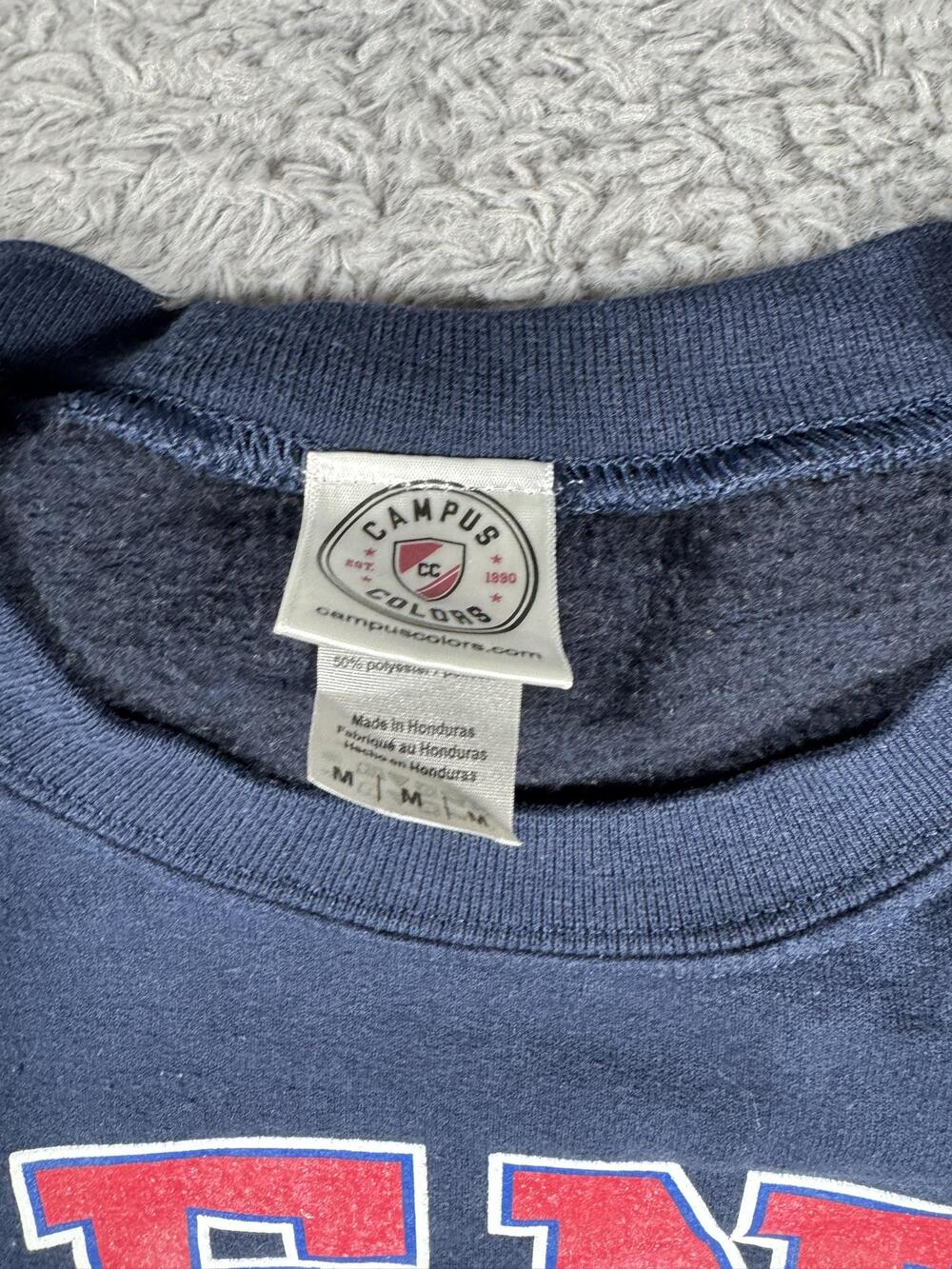Penn Quakers Sweatshirt Mens Medium Blue College Campus Colors Fleece Crewneck - Picture 2 of 3